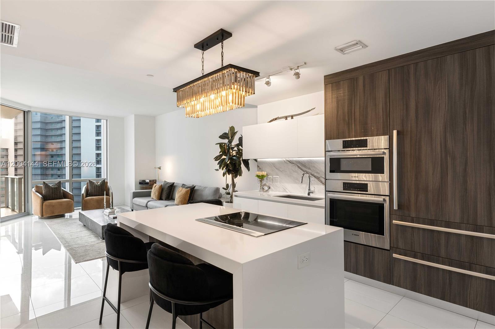 PARAMOUNT MIAMI WORLD - Residential