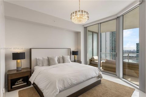 Tiny photo for 851 NE 1st Ave #4405, Miami, FL 33132 (MLS # A12004144)