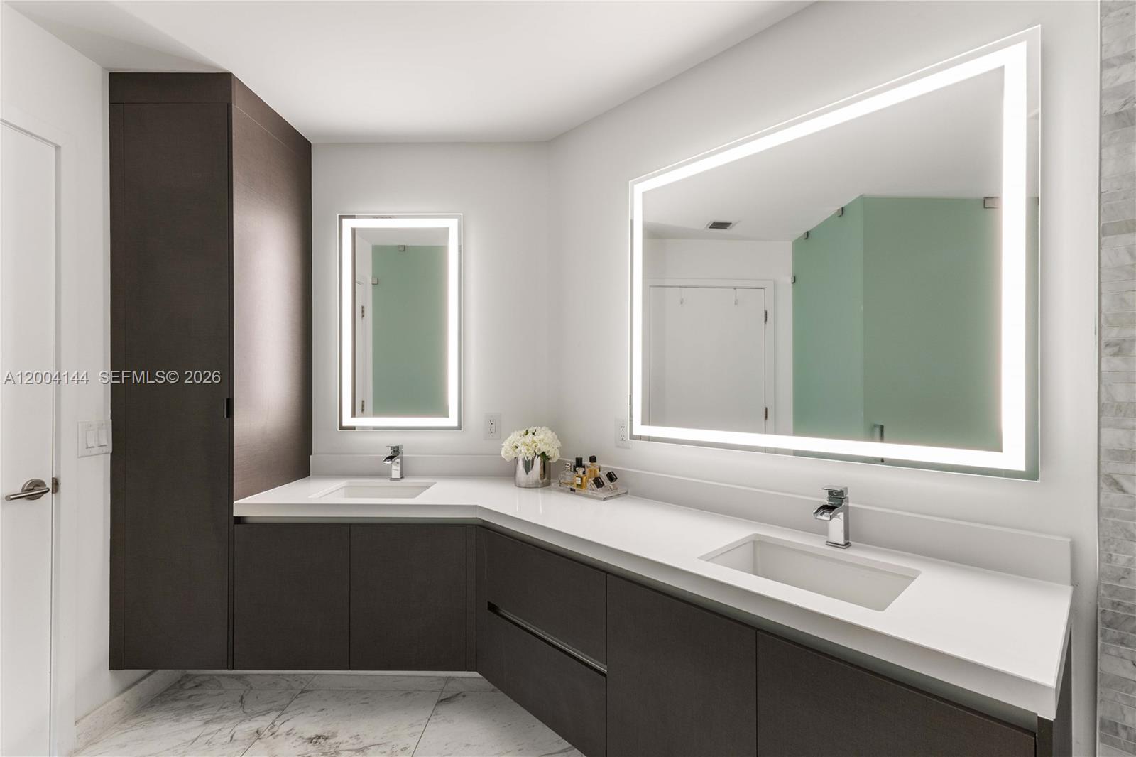 PARAMOUNT MIAMI WORLD - Residential