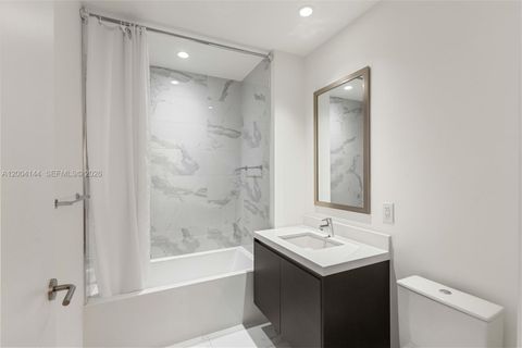 Tiny photo for 851 NE 1st Ave #4405, Miami, FL 33132 (MLS # A12004144)