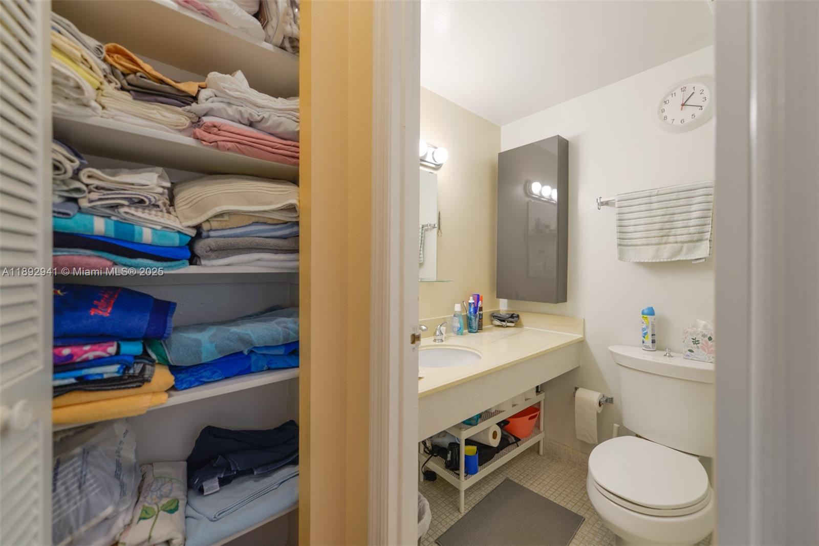 HEMISPHERES CONDO - Residential Lease