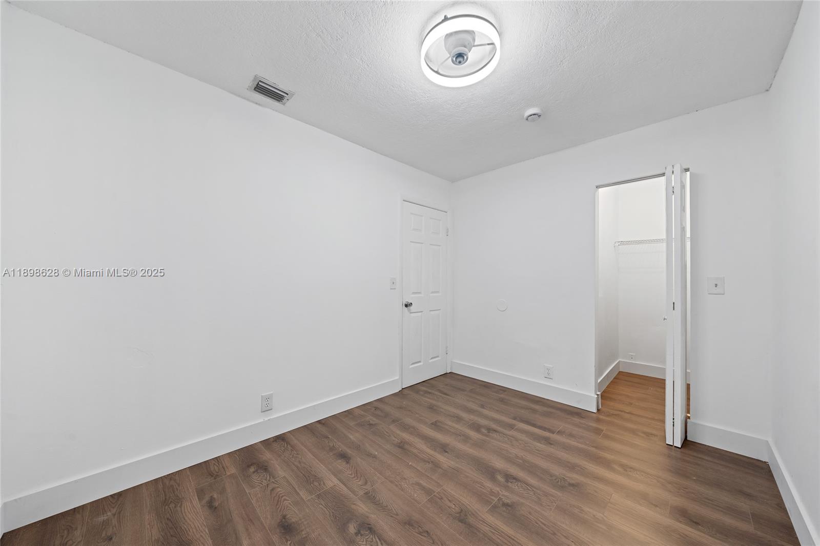 LAUDERDALE NORTH PARK SEC - Residential