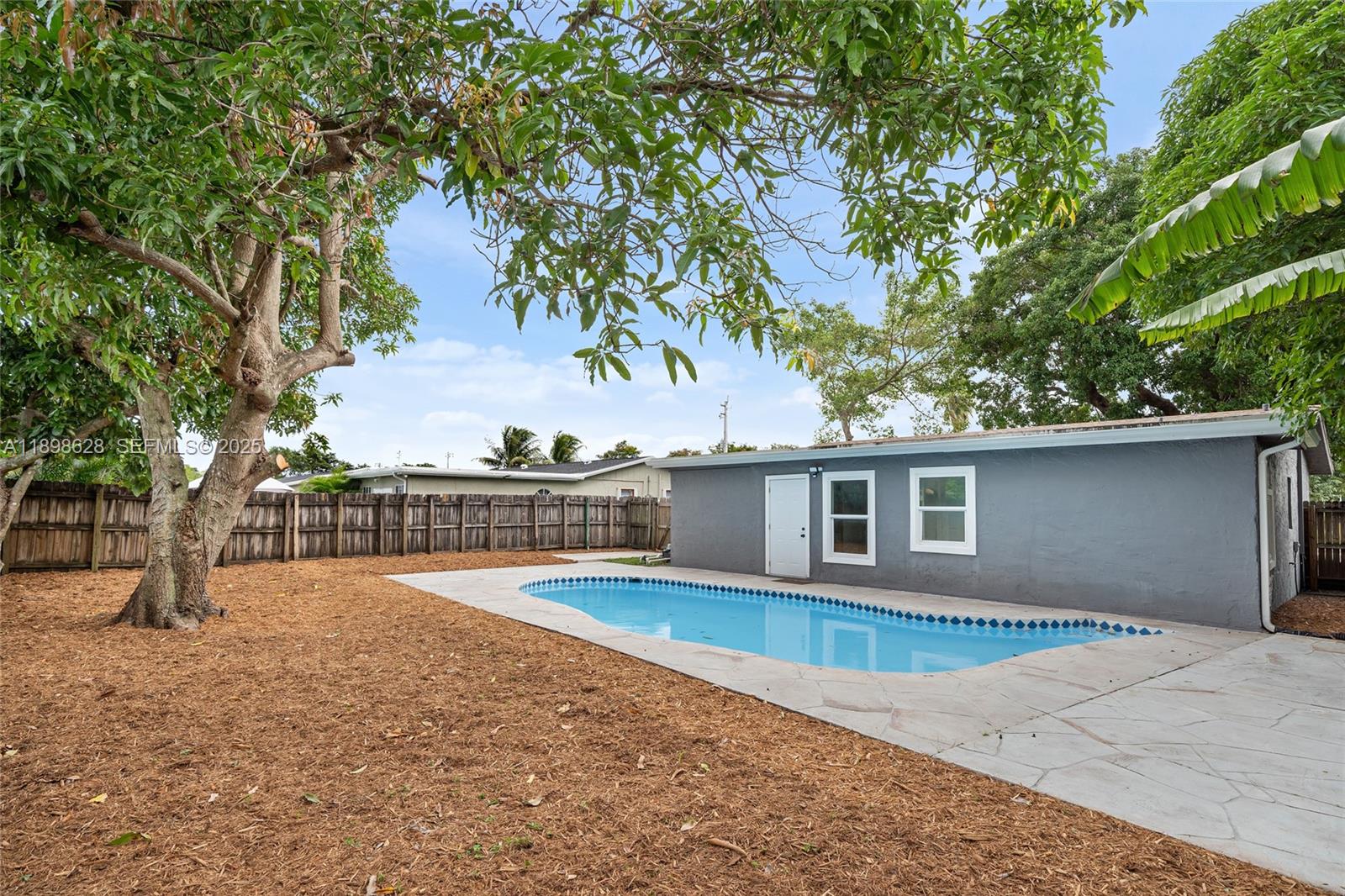 LAUDERDALE NORTH PARK SEC - Residential