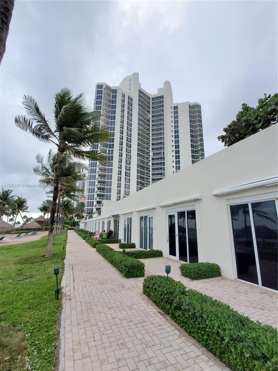 OCEAN ONE CONDO - Residential Lease