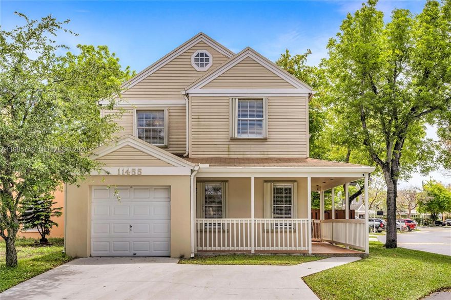2-story single-family home, perfectly situated on a desirable corner lot. Built in 1986, this residence features a seamless flow with sustainable bamboo flooring throughout—no carpet here! The kitchen boasts wood cabinetry and granite countertops. All 2.5 bathrooms have been modernized. Enjoy the convenience of a 1-car garage and a bright, airy layout that only a corner unit can provide. Move-in ready and waiting for you!