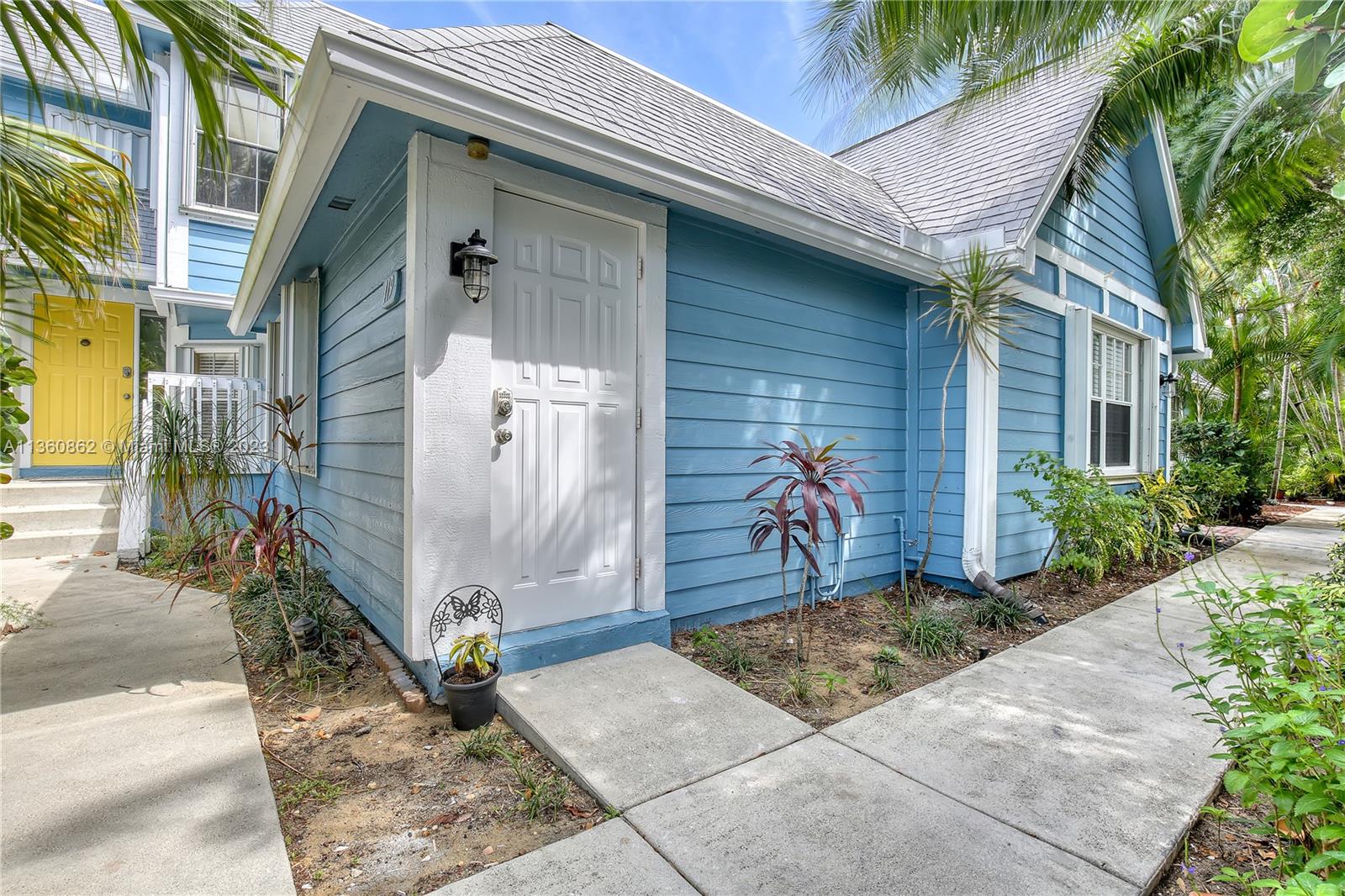 VILLAS OF OCEAN DUNES - Residential Lease