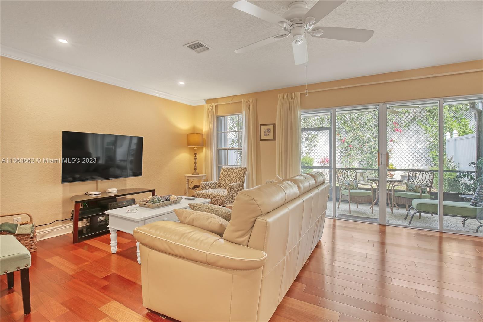 VILLAS OF OCEAN DUNES - Residential Lease