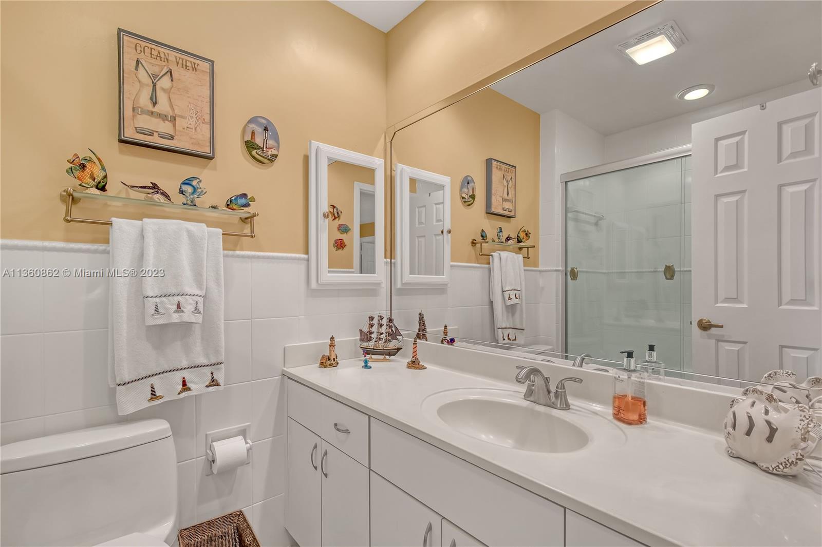 VILLAS OF OCEAN DUNES - Residential Lease