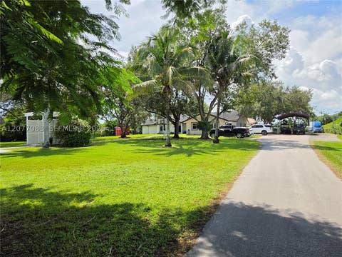 Tiny photo for 15290 SW 200th St, Miami, FL 33187 (MLS # A12077083)