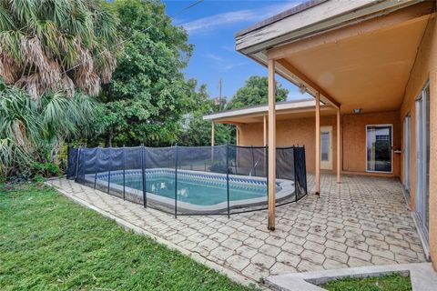 A home in Lauderdale Lakes