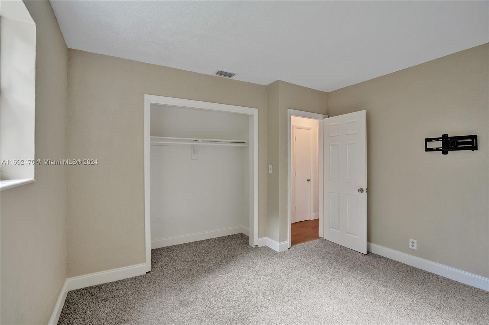 ORIOLE ESTATES SEC 6 - Residential