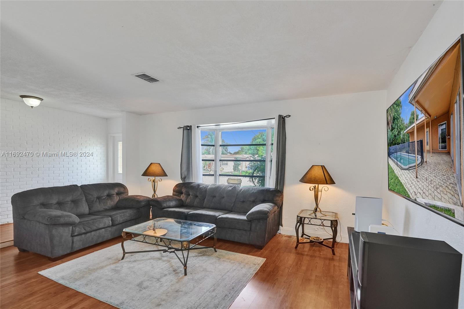 ORIOLE ESTATES SEC 6 - Residential