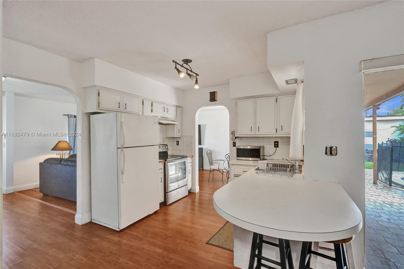ORIOLE ESTATES SEC 6 - Residential