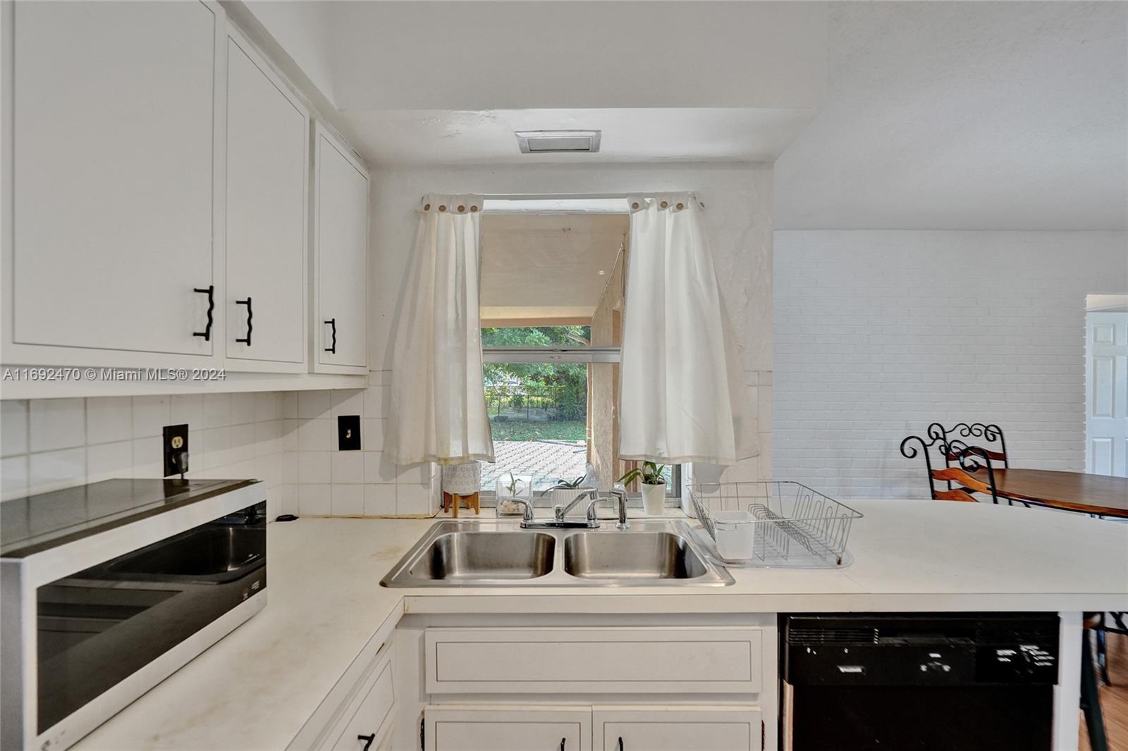 ORIOLE ESTATES SEC 6 - Residential