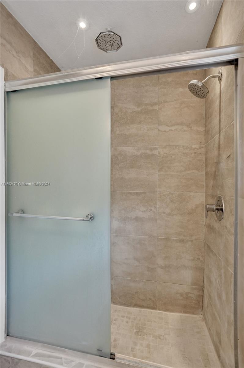 ORIOLE ESTATES SEC 6 - Residential