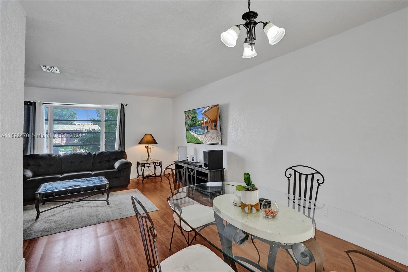 ORIOLE ESTATES SEC 6 - Residential