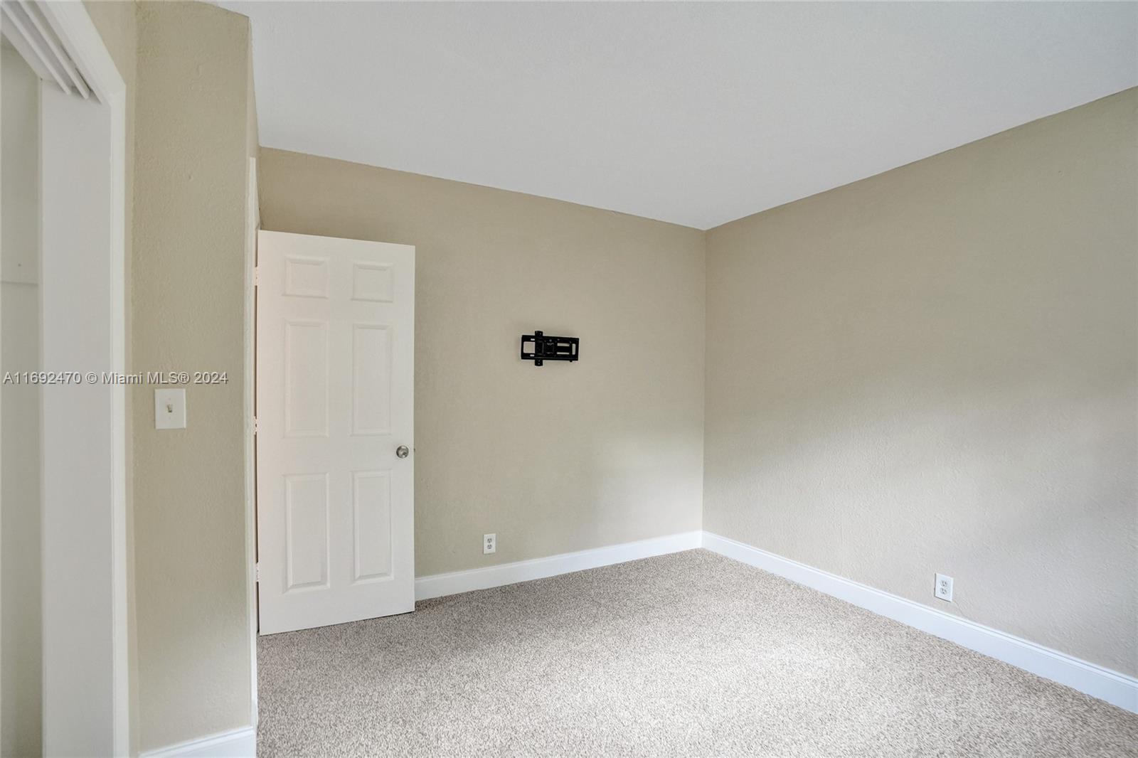 ORIOLE ESTATES SEC 6 - Residential