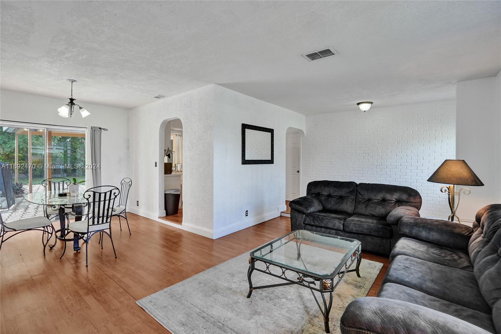 ORIOLE ESTATES SEC 6 - Residential