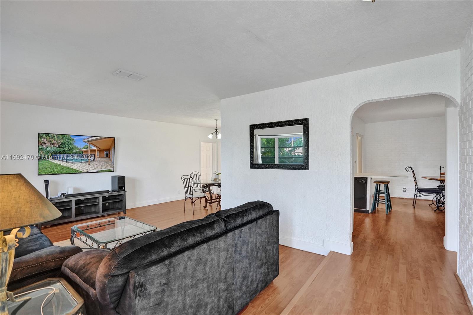 ORIOLE ESTATES SEC 6 - Residential