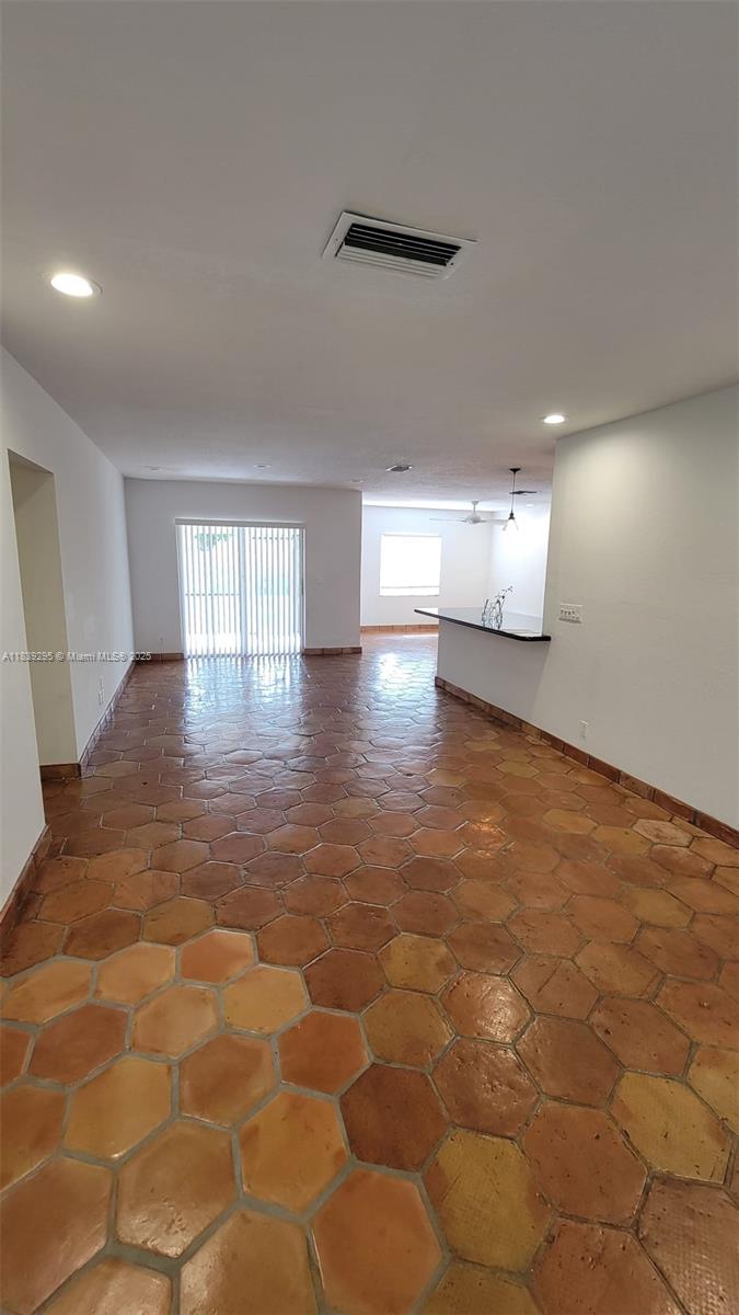 BEULAH HEIGHTS - Residential Lease