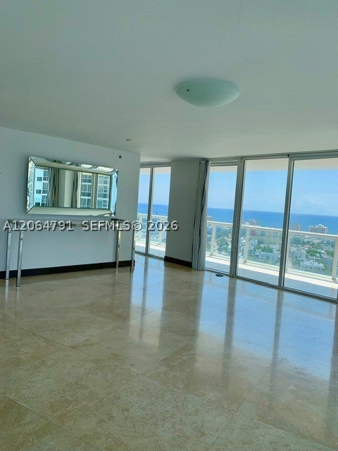 450 Alton Rd 2207