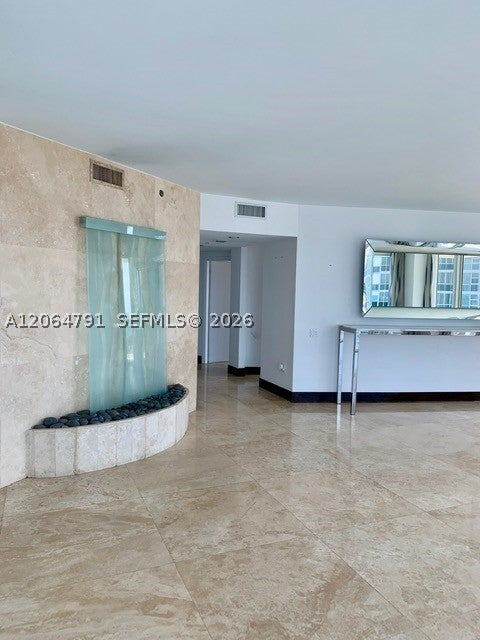 450 Alton Rd 2207