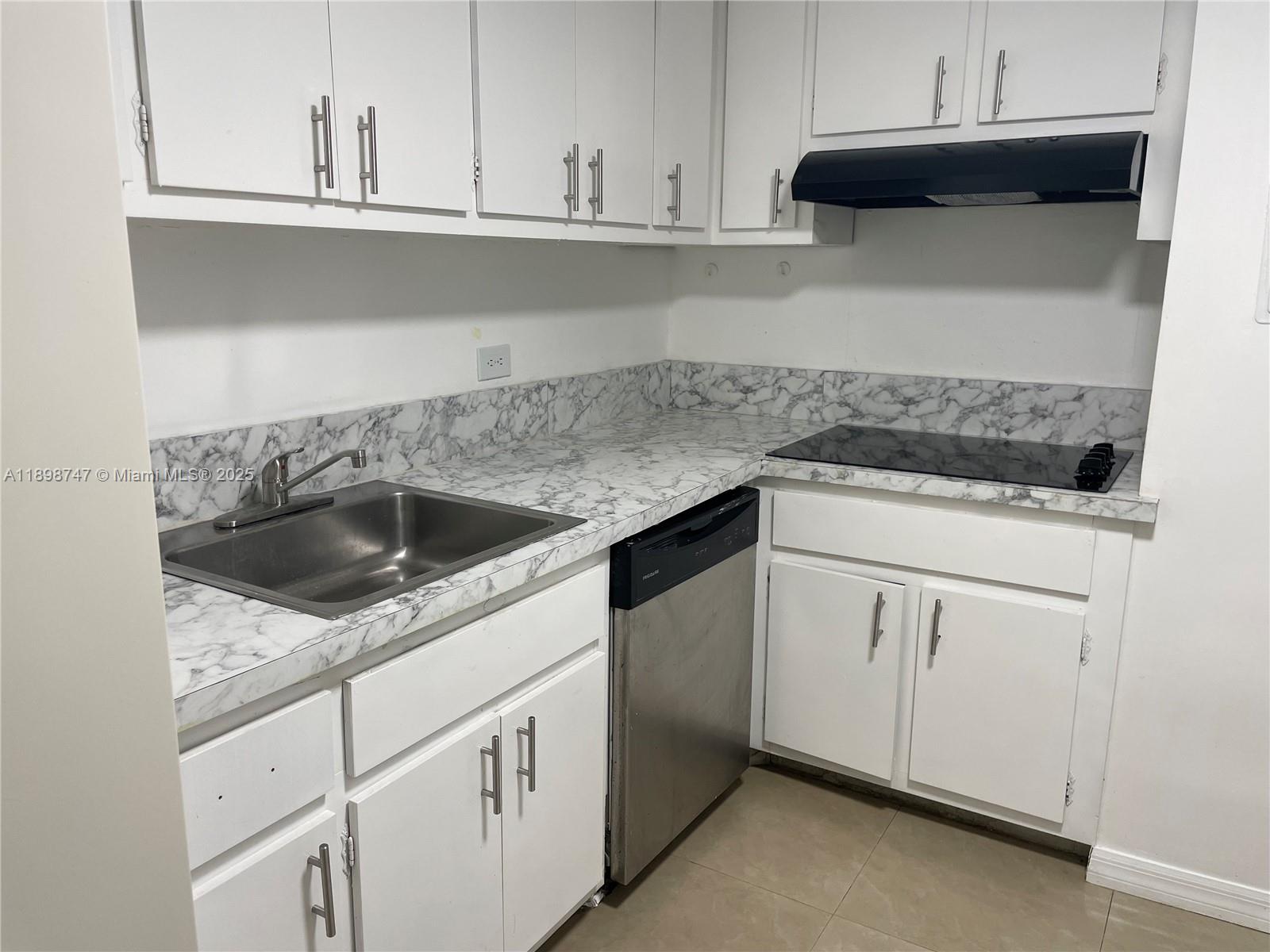 801 Brickell Bay Dr 871