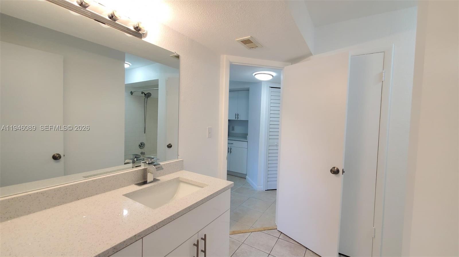 BISCAYNE BEACH CLUB CONDO - Residential