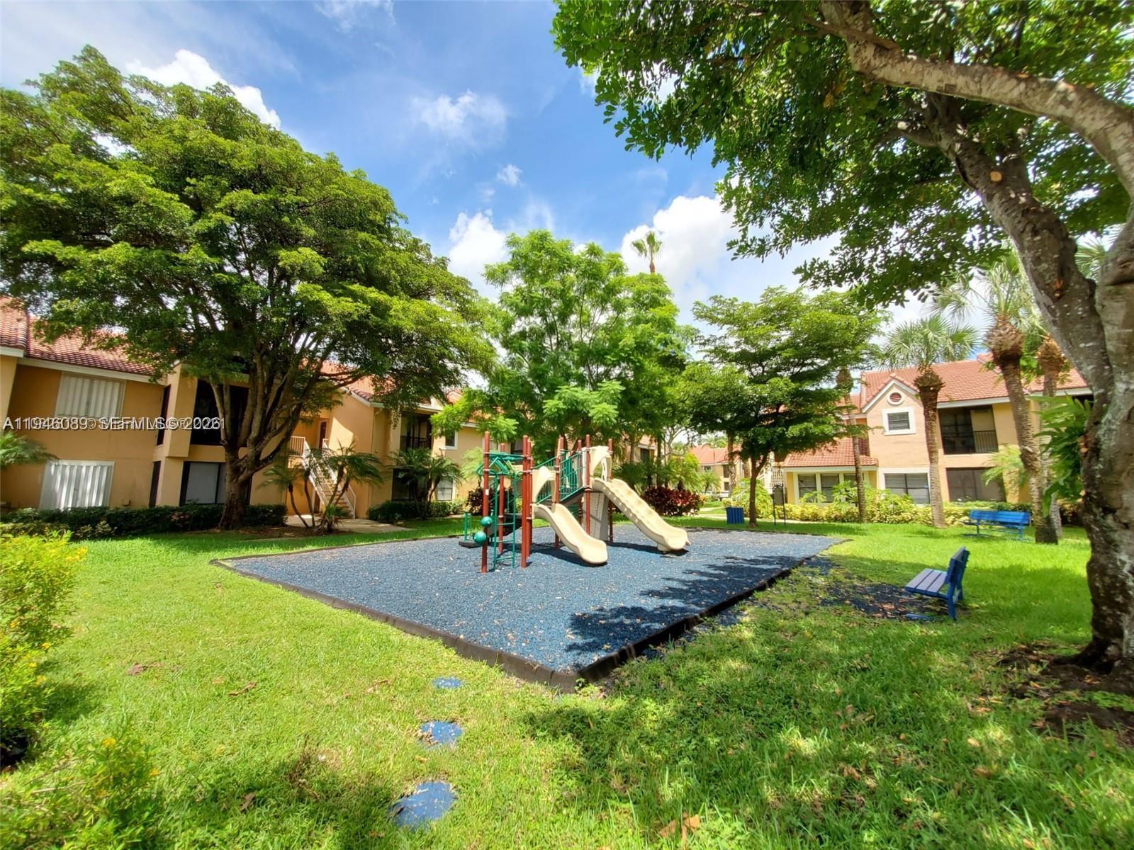 BISCAYNE BEACH CLUB CONDO - Residential