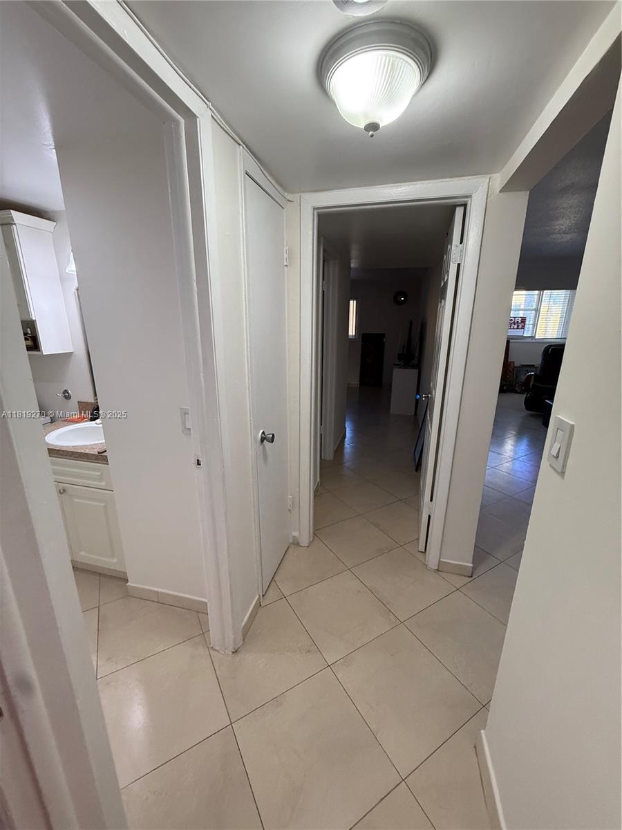 ST ANDREWS COURT CONDO - Residential Lease