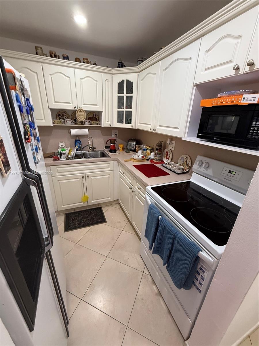 ST ANDREWS COURT CONDO - Residential Lease