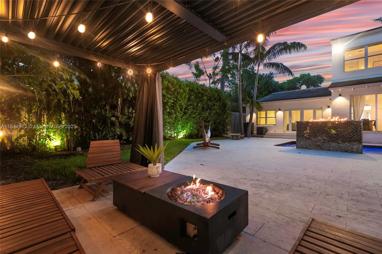 BRICKELL HAMMOCK UNIT NO - Residential