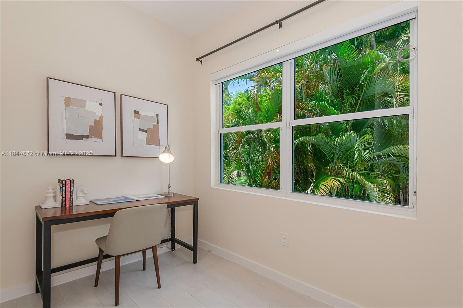 BRICKELL HAMMOCK UNIT NO - Residential
