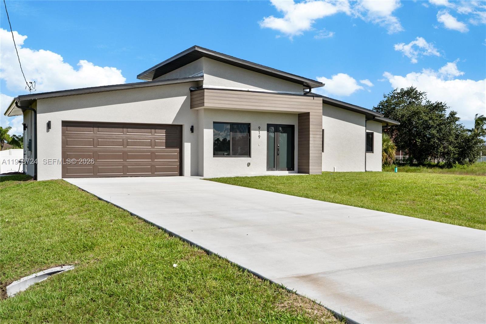 LEHIGH ACRES - Residential
