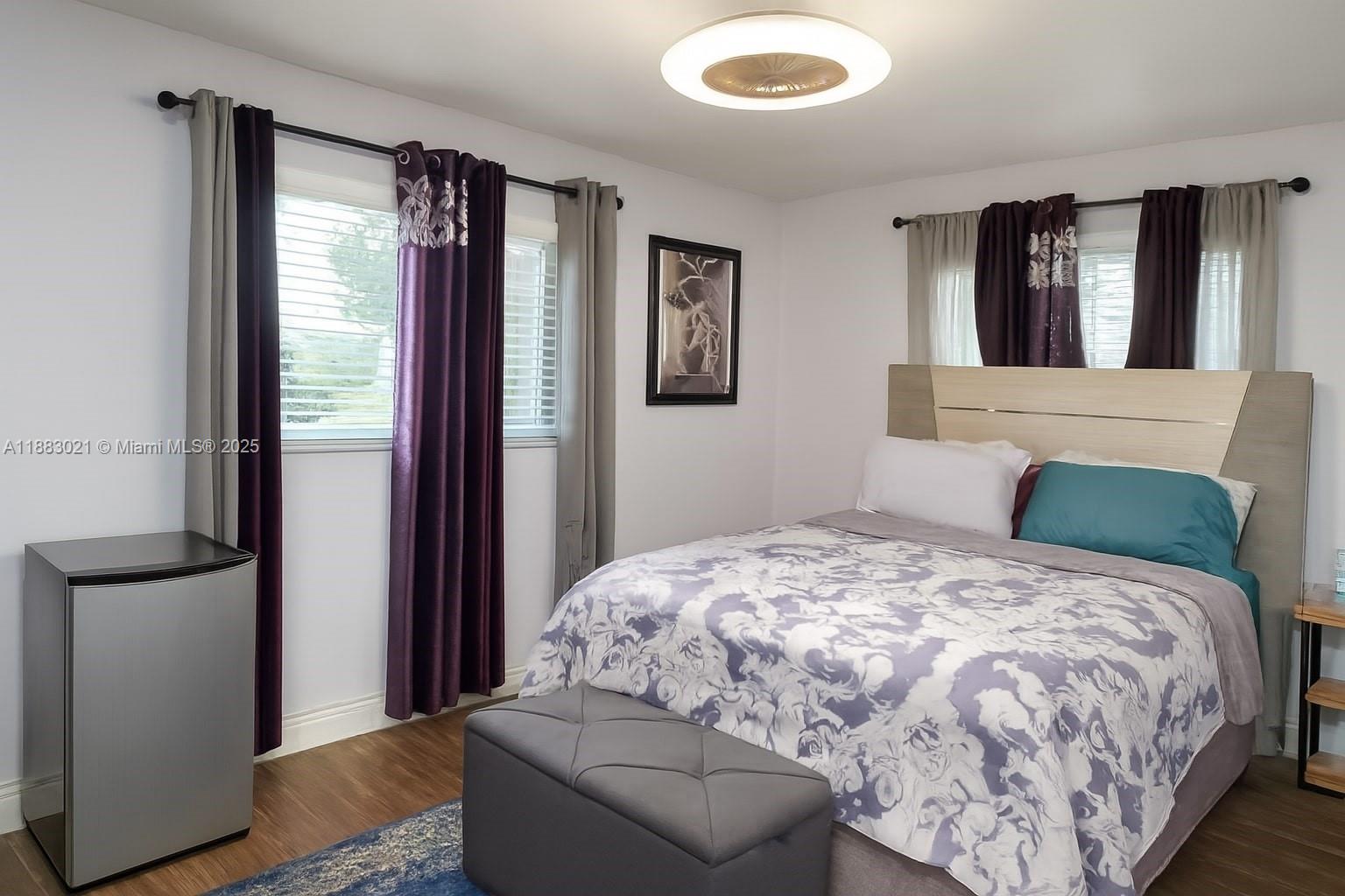 PLAZA ESTATES 3RD SEC - Residential