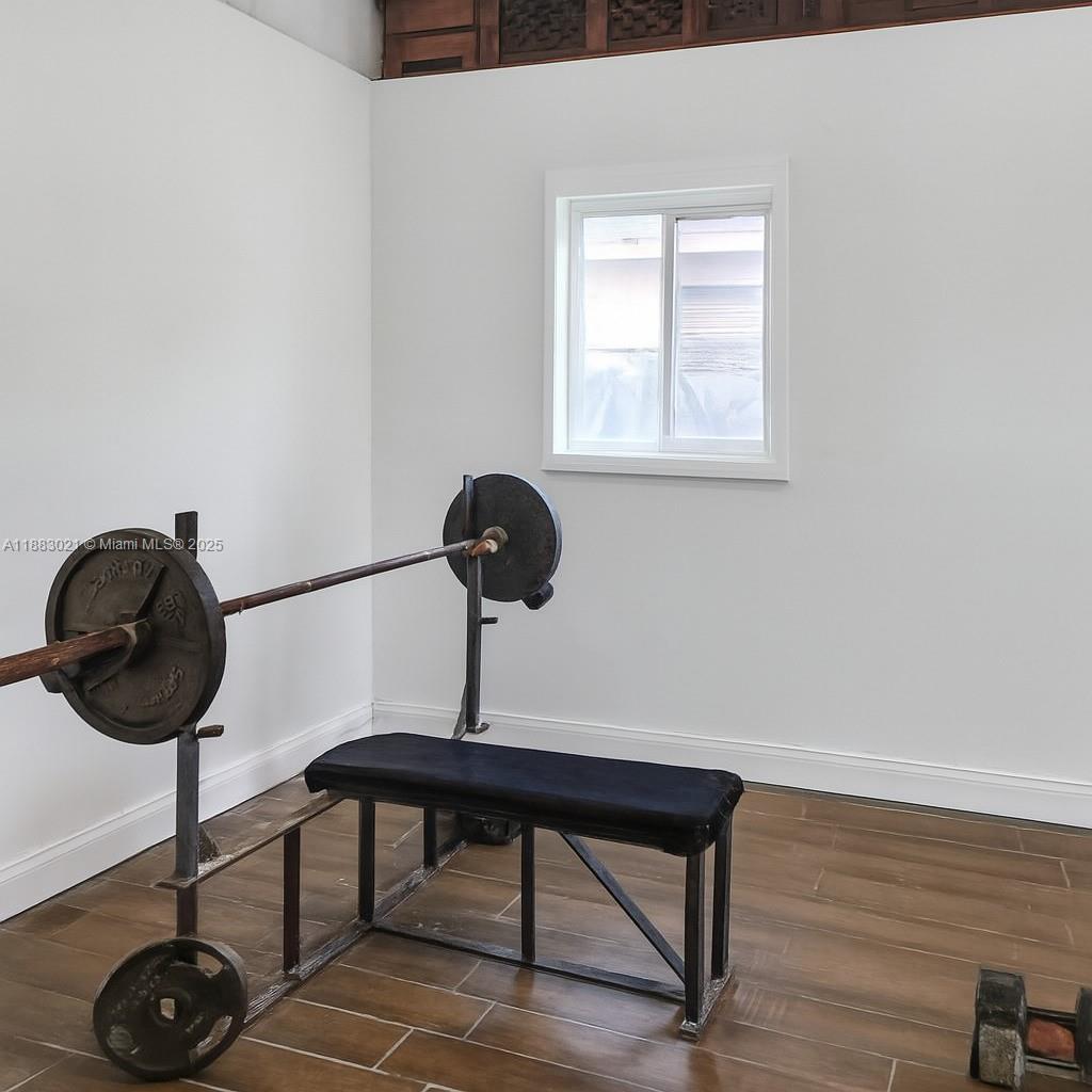 PLAZA ESTATES 3RD SEC - Residential