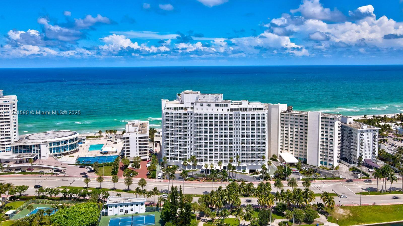 5401 Collins Ave 340