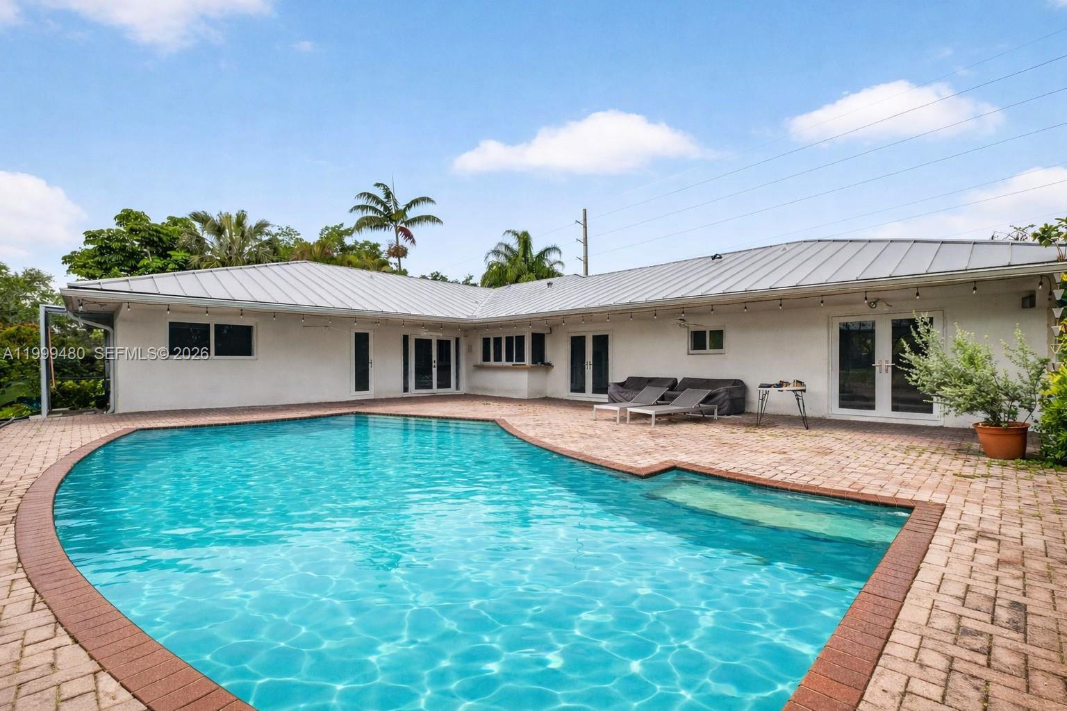 PINEWOOD ESTS 3RD ADDN - Residential