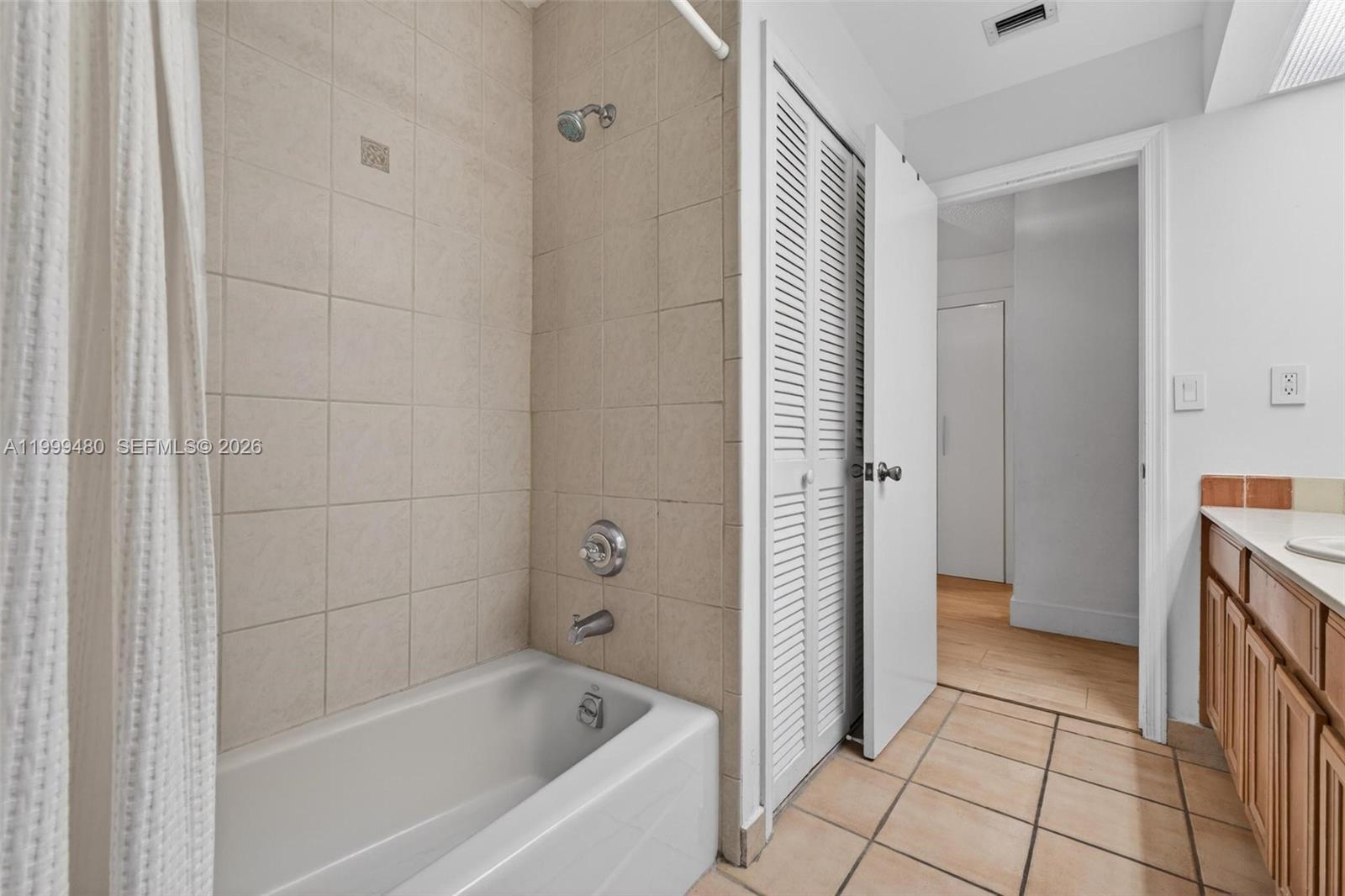 PINEWOOD ESTS 3RD ADDN - Residential