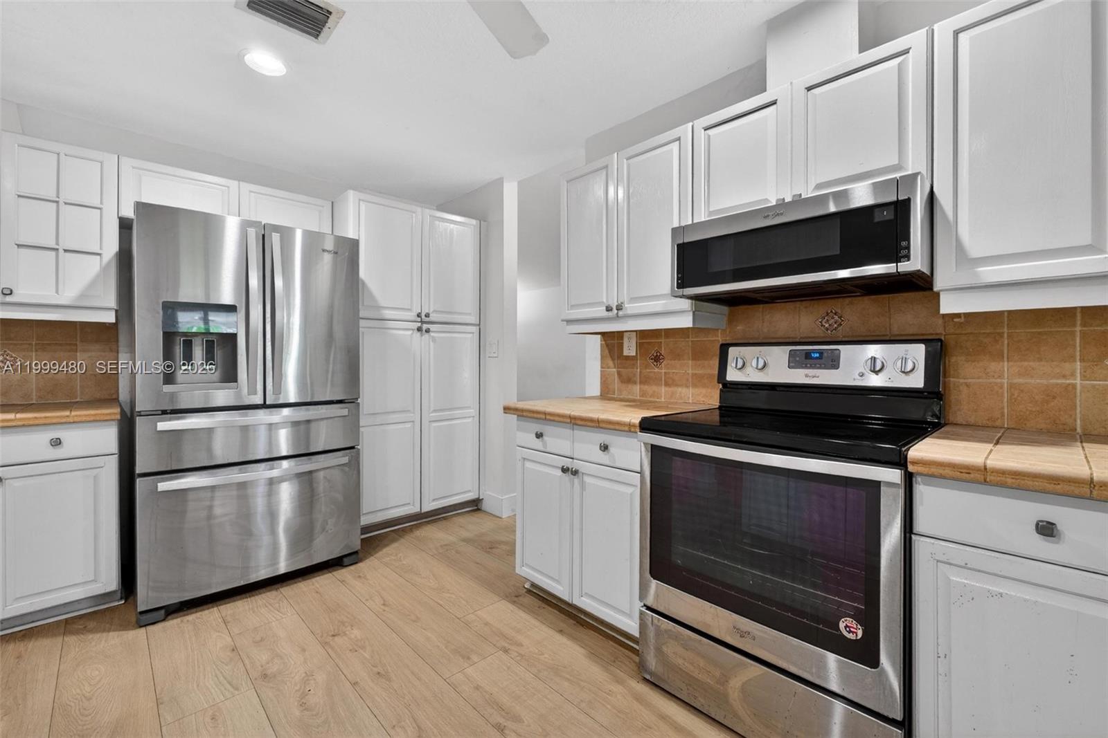 PINEWOOD ESTS 3RD ADDN - Residential