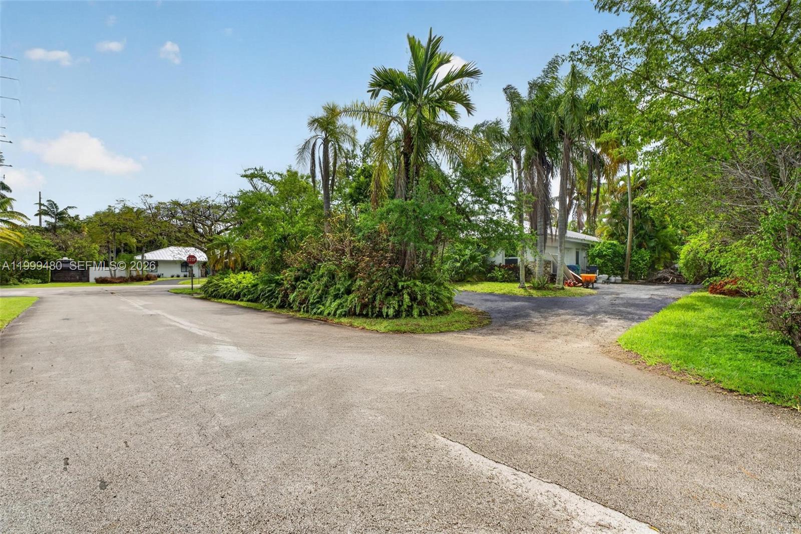 PINEWOOD ESTS 3RD ADDN - Residential