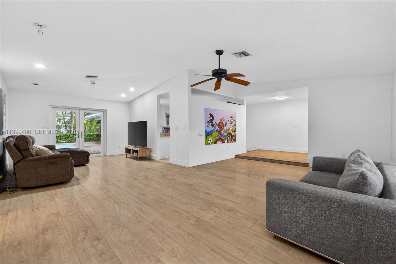 PINEWOOD ESTS 3RD ADDN - Residential