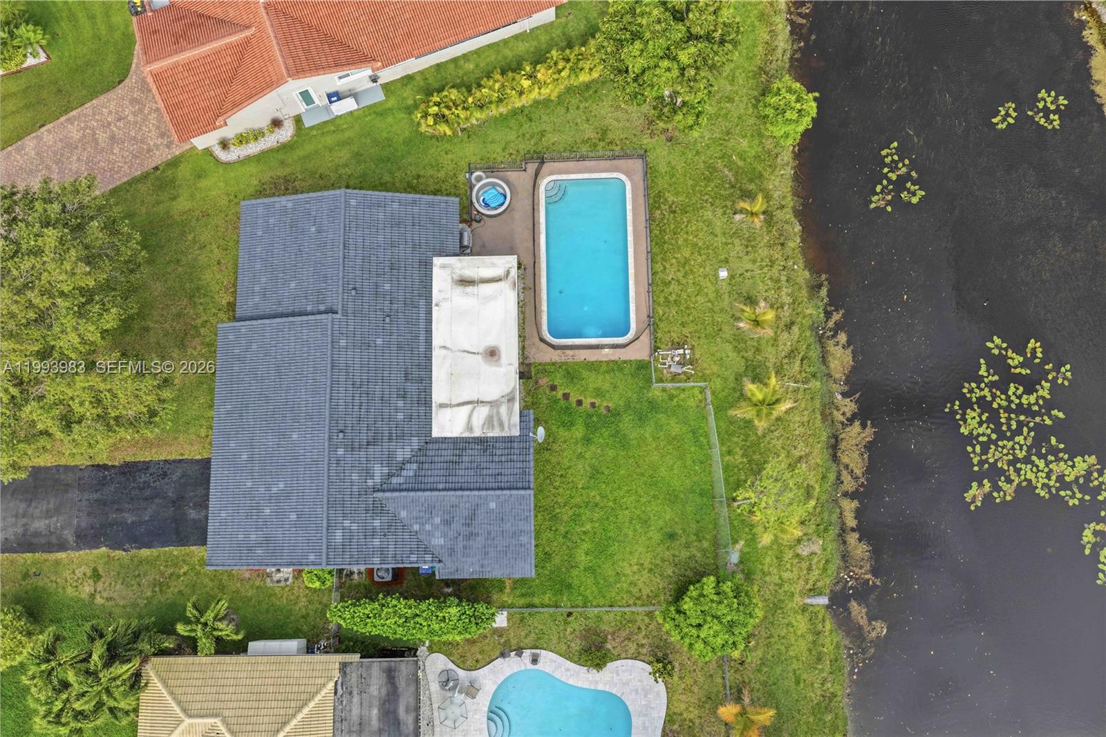 FOREST HILLS SOUTH - Residential