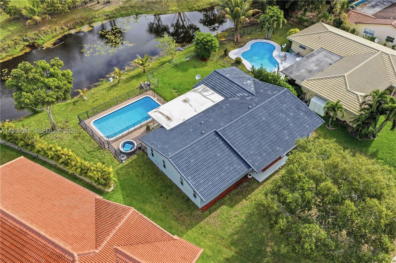 FOREST HILLS SOUTH - Residential