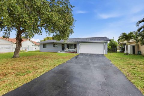 8515 NW 26th Dr Coral Springs FL 33065