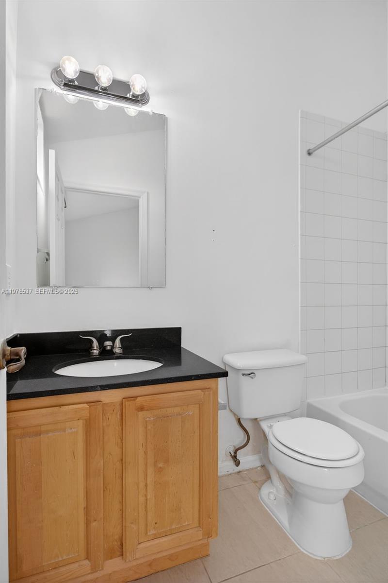 COVENTRY HOUSE - Residential Lease