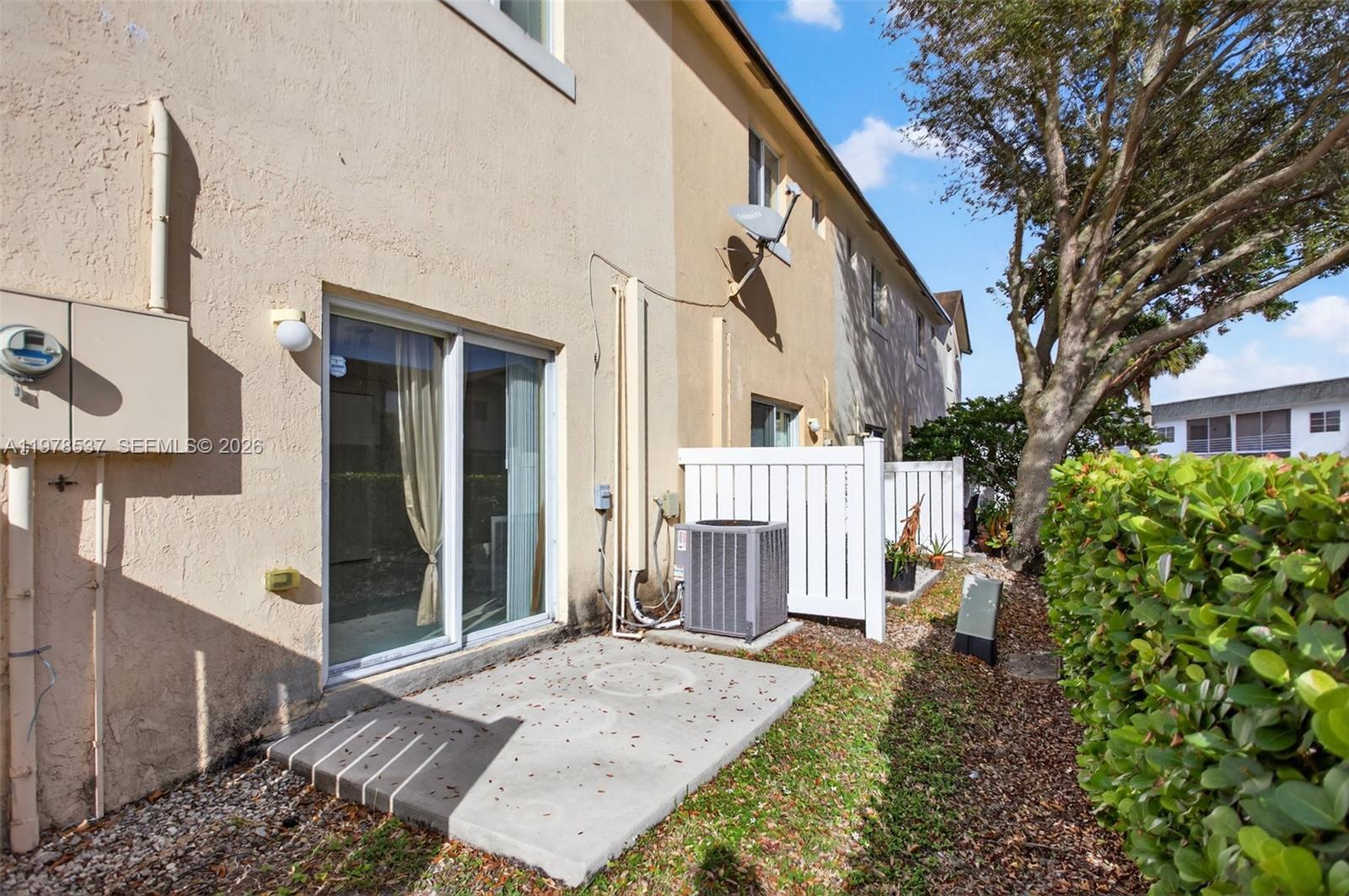 COVENTRY HOUSE - Residential Lease