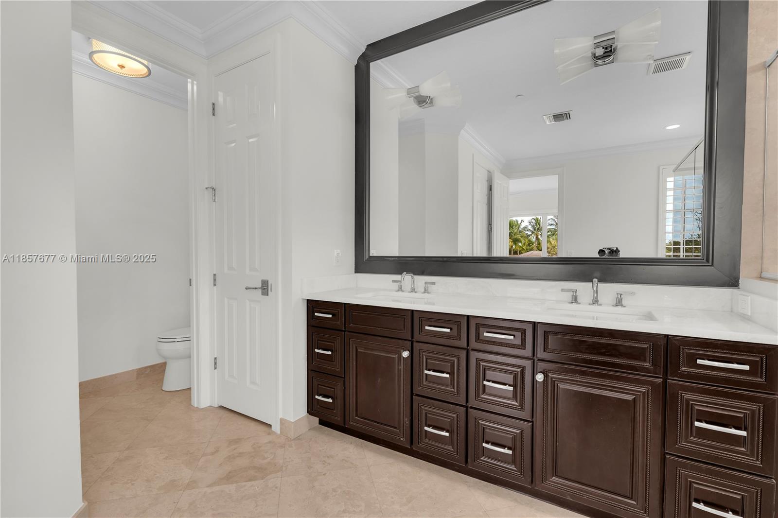 CARRIAGE HOMES AT FRENCHM - Residential