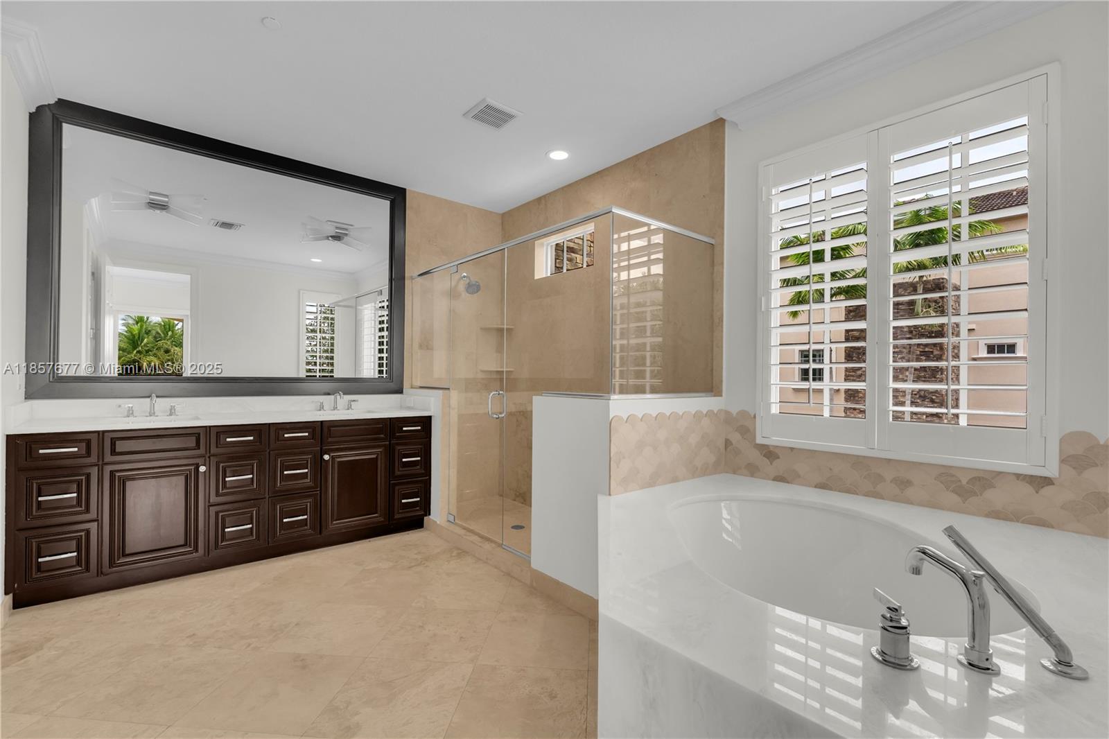 CARRIAGE HOMES AT FRENCHM - Residential