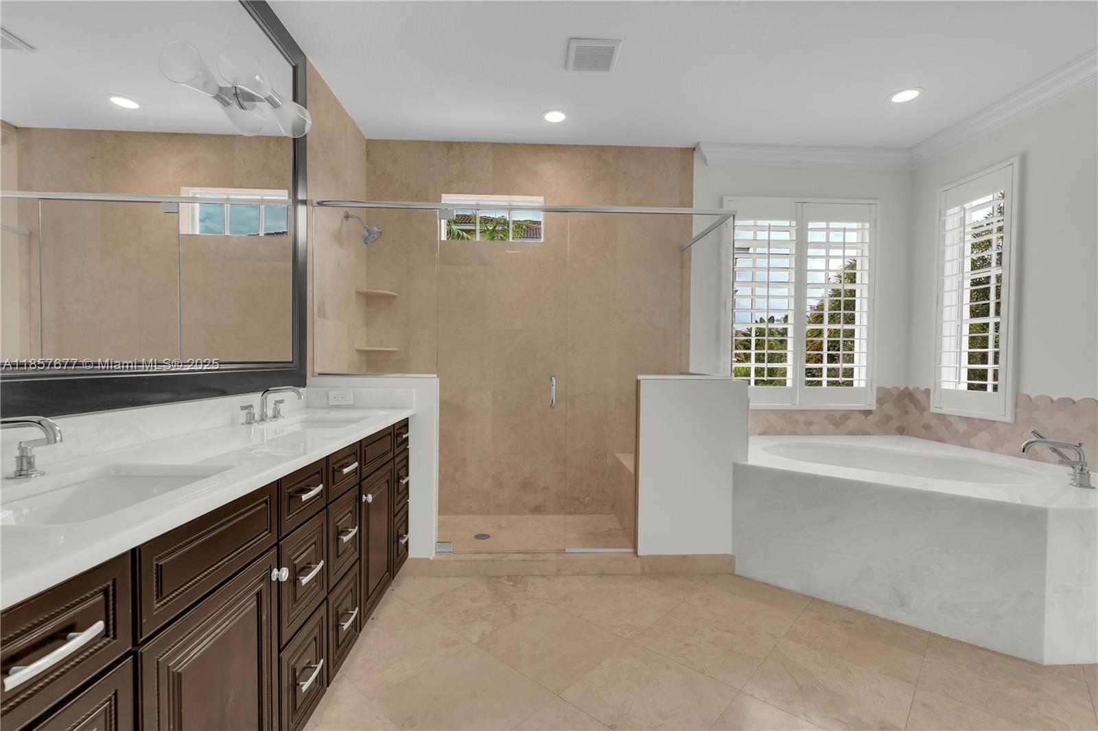 CARRIAGE HOMES AT FRENCHM - Residential
